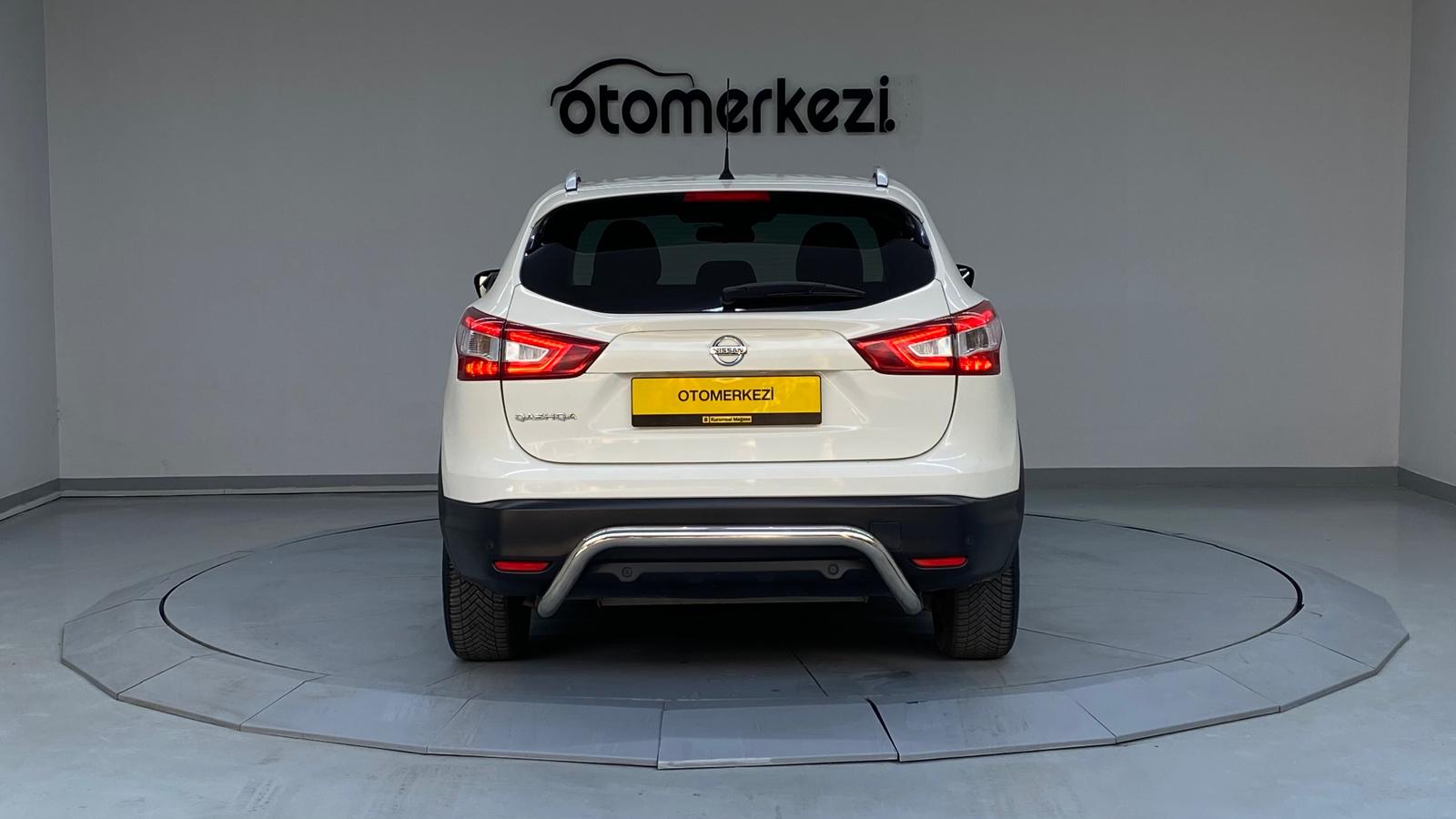 NISSAN QASHQAI 11